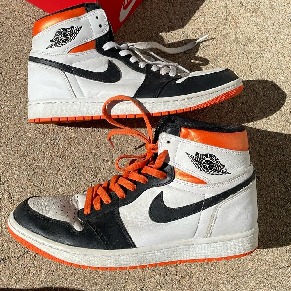 Jordan 1 Retro High Electro Shoes - Picture 1 of 9